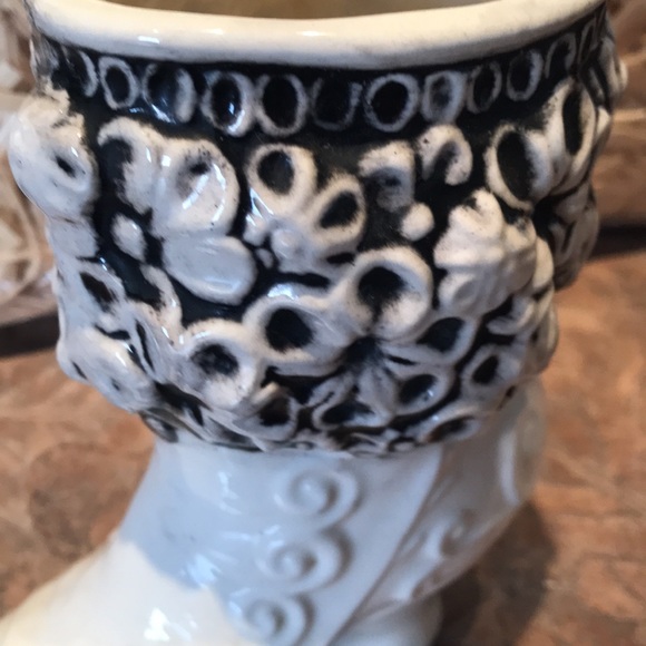 Vintage Victorian ceramic pull on boot collectible - Picture 3 of 12